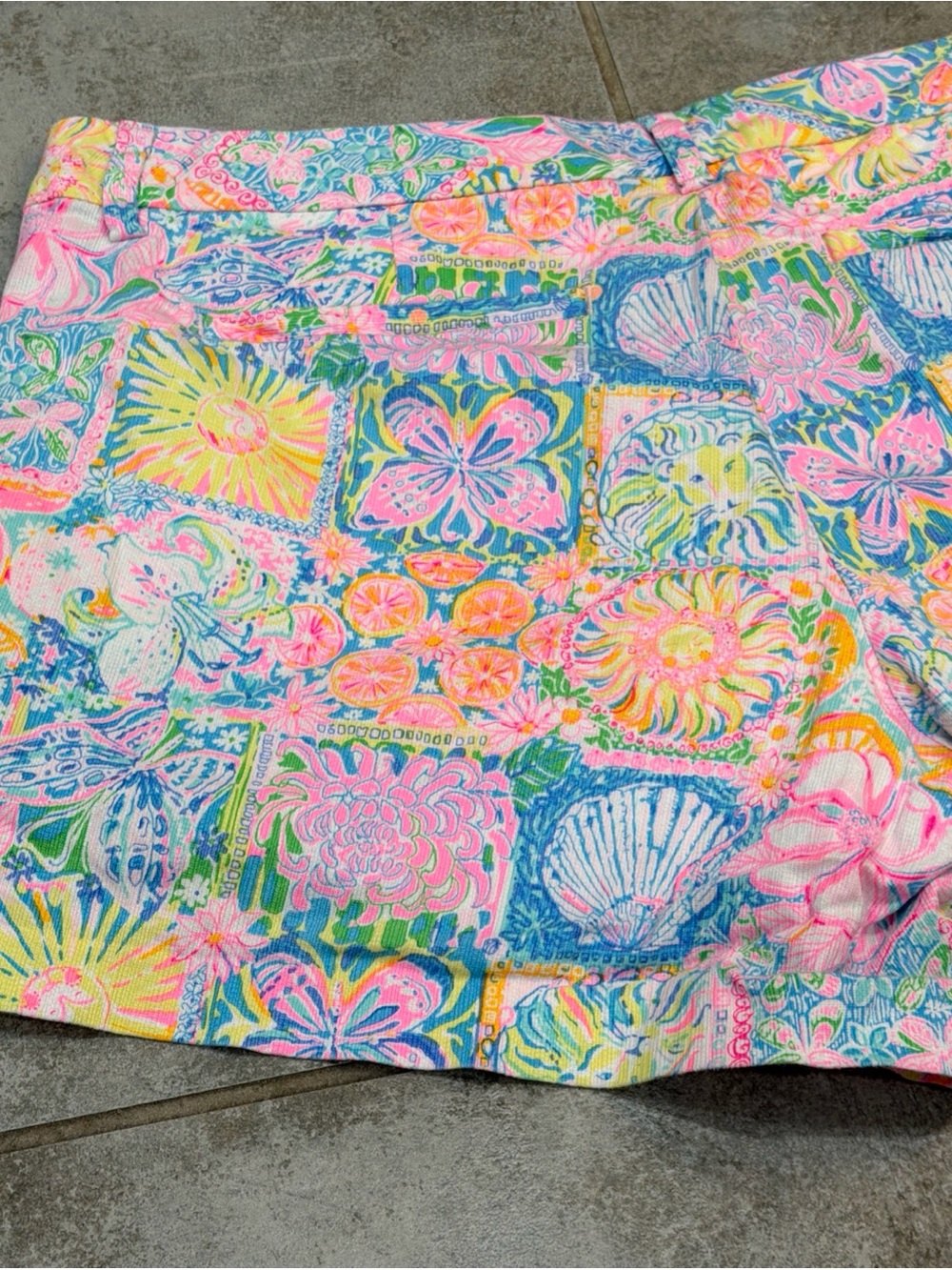 Lilly Pulitzer Callahan Stretch Shorts Patch My Drift SZ 8 Vibrant Pastels - Picture 8 of 10